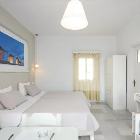 Lägenhetshotell Birikos &