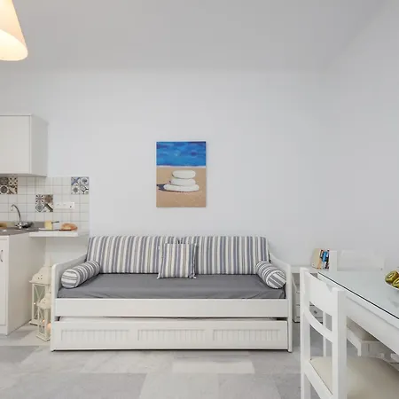 Birikos & Lägenhetshotell Agios Prokopios (Naxos)