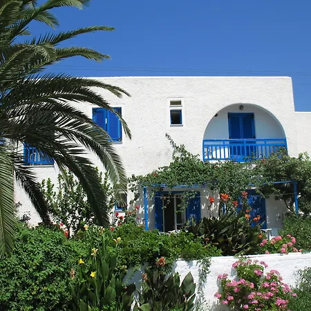 Lägenhetshotell Birikos & 4*