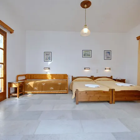 Birikos & 4* Agios Prokopios (Naxos)