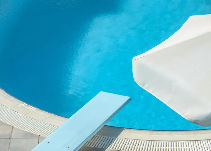 Birikos & 公寓式酒店