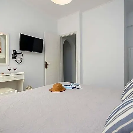 Birikos & Hotel apartamentowy Agios Prokopios (Naxos)