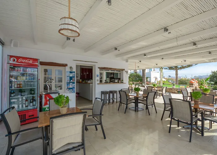 מלון דירות Birikos &